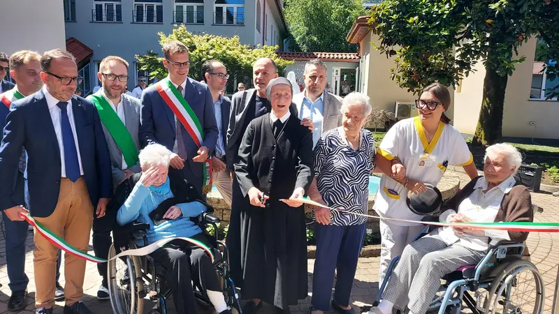 Il taglio del nastro