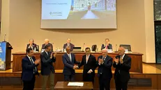 La firma dell'intesa tra Anci Lombardia e Federazione lombarda delle Bcc