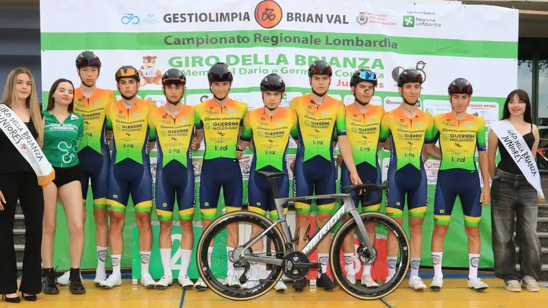 La formazione della Guerrini Senaghese al campionato lombardo Juniores - foto Rodella