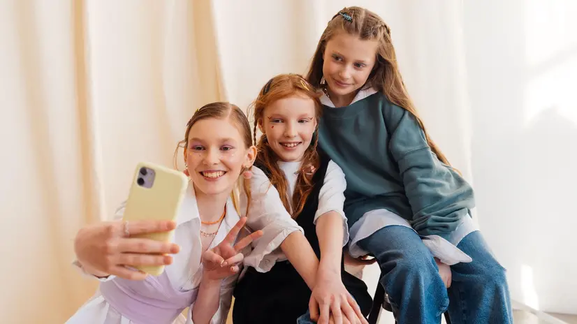 Social network, l'Uk e altri Paesi stanno pensando a un divieto per gli under 16