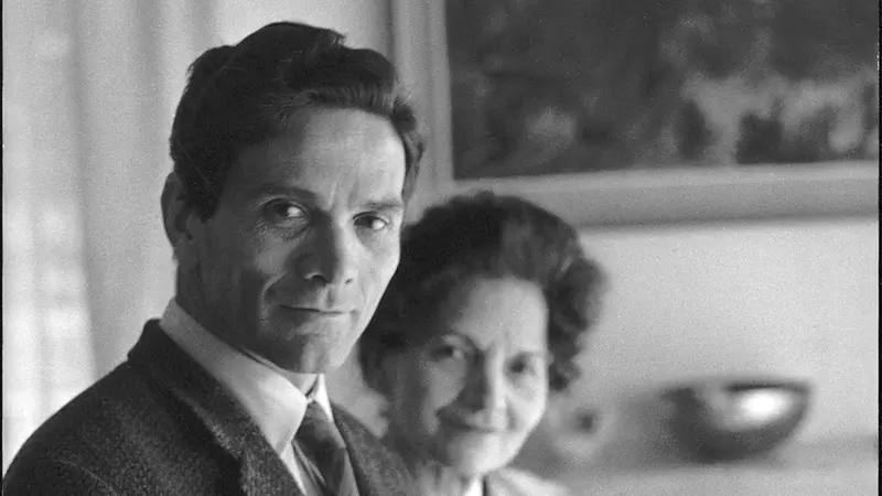 Mario Dondero, Pier Paolo Pasolini e la madre, Roma, 1962