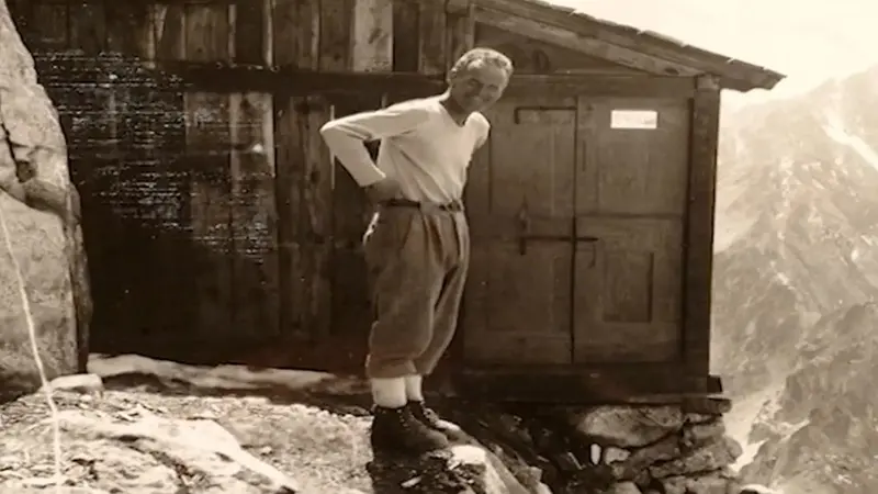 Una storica foto della capanna faustinelli
