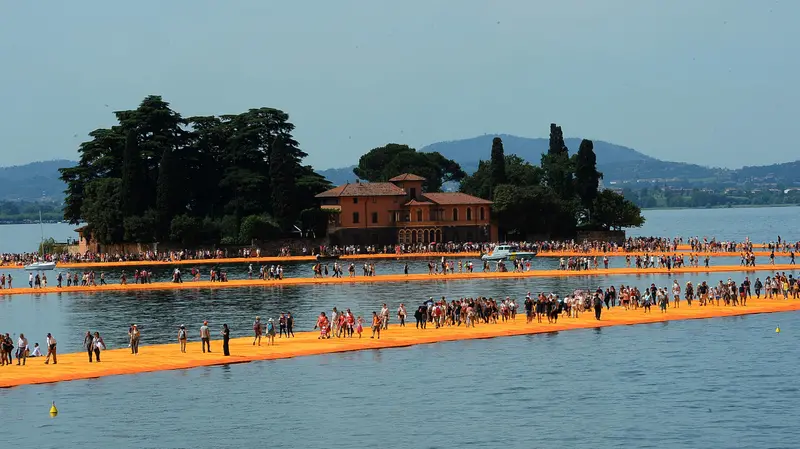 The Floating Piers - Foto New Reporter Favretto © www.giornaledibrescia.it