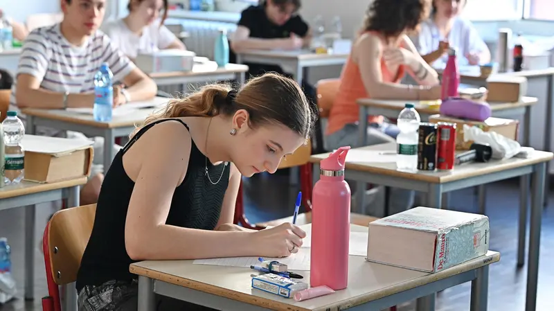 Studenti alla Maturità - Foto Ansa © www.giornaledibrescia.it