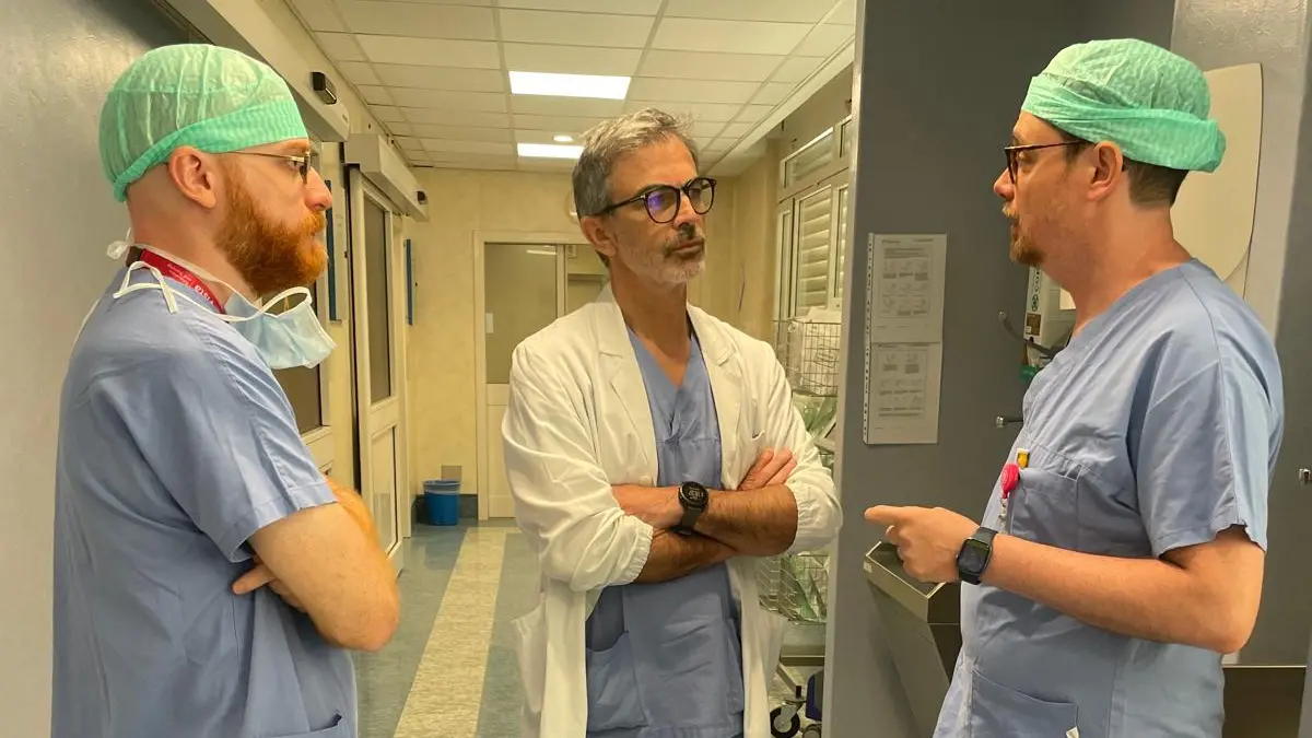 Il dottor Peroni in reparto