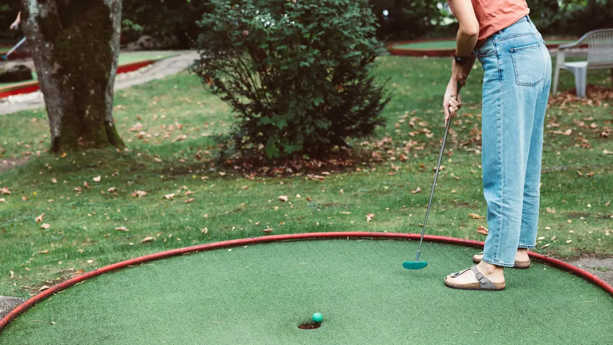 Il minigolf, da classico passatempo ad attività in estinzione