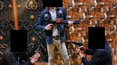 Una delle foto diffuse sul web - Foto/Polizia di Stato