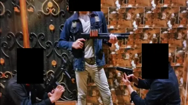 Una delle foto diffuse sul web - Foto/Polizia di Stato