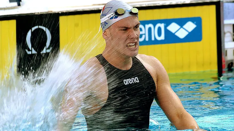 Paolo Bossini, oggi 41 anni, qui nel maggio 2004 quando vinse i 200 rana agli Europei di Madrid - Foto Ansa © www.giornaledibrescia.it
