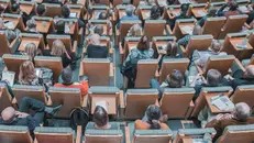 Studenti universitari in aula