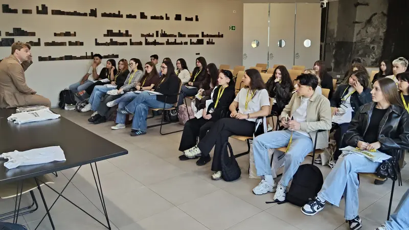 Gli studenti fanno lezione con il giornalista Fabio Gafforini
