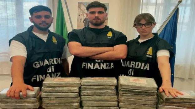 Cocaina, la Guardia di Finanza tassa i profitti: arriva l'IVA sui traffici