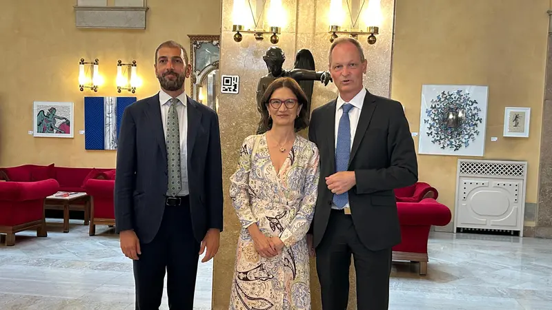 Da sinistra Giangiacomo Calovini, Mariastella Gelmini e Thomas Bagger - © www.giornaledibrescia.it