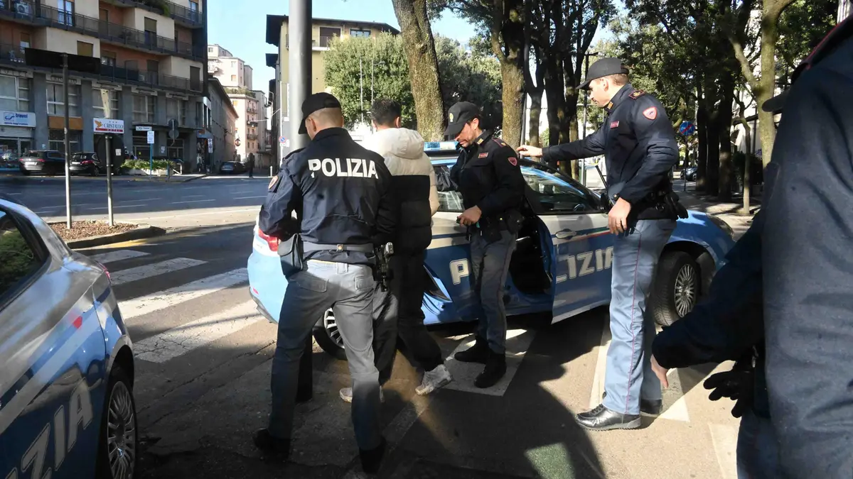 Interventi della Polizia di Stato a Brescia (foto d'archivio)