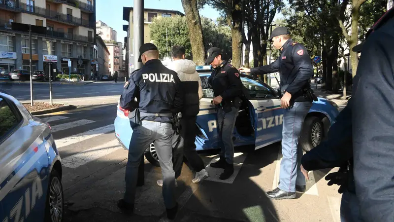 Interventi della Polizia di Stato a Brescia (foto d'archivio)