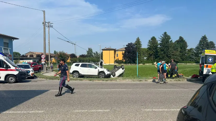 L'incidente a Calvisano, all'incrocio tra via Brescia e via Oriani