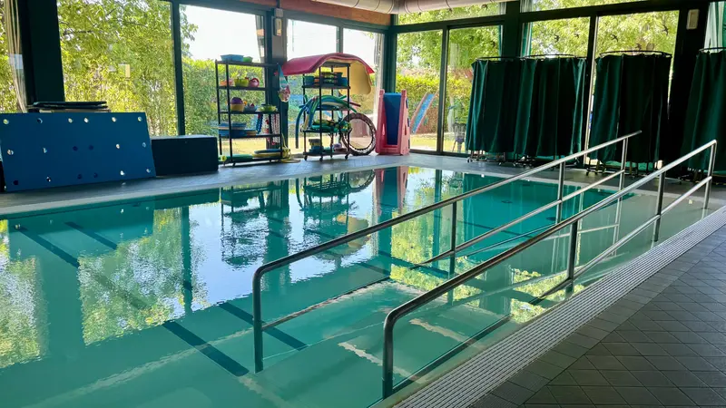 Desenzano, l’Anffas lancia l’appello: «Salviamo la piscina»