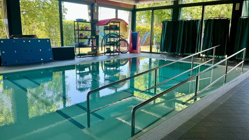 Desenzano, l’Anffas lancia l’appello: «Salviamo la piscina»