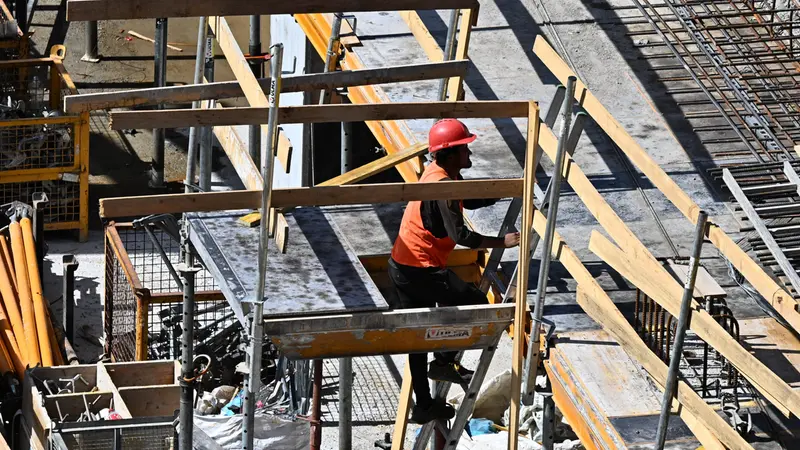 In cantiere sotto il sole © www.giornaledibrescia.it