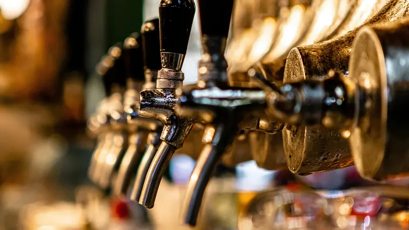 Le spine di una birreria