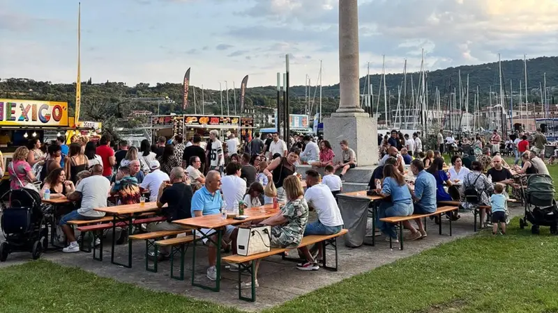 Si riempie di tavoli e di food truck dal 9 al 12 luglio