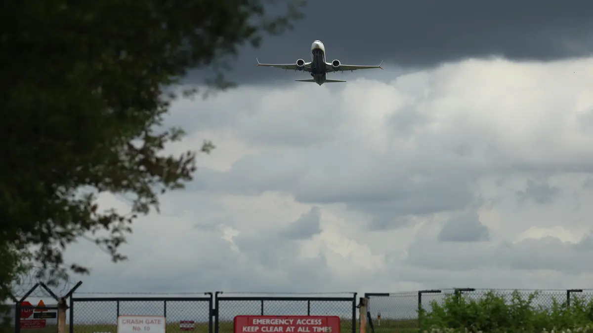 Iata, a maggio domanda trasporto aereo passeggeri -2,2% per guerra in Medio Oriente