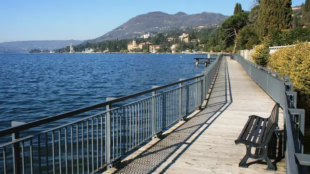 Il lago di Garda a Fasano © www.giornaledibrescia.it