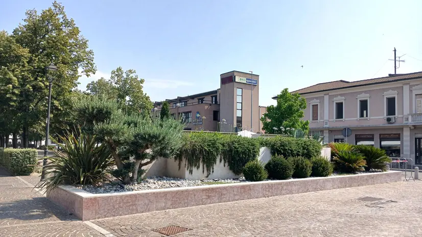 La fontana trasformata in aiuola