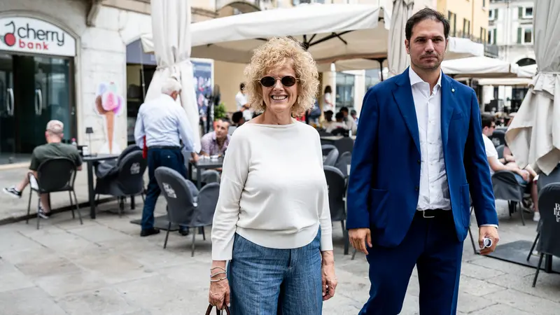 Graziella Bragaglio con l'assessore allo Sport Alessandro Cantoni - Foto New Reporter Checchi © www.giornaledibrescia.it