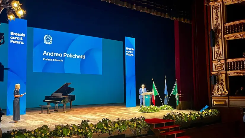 La presentazione al Teatro Grande