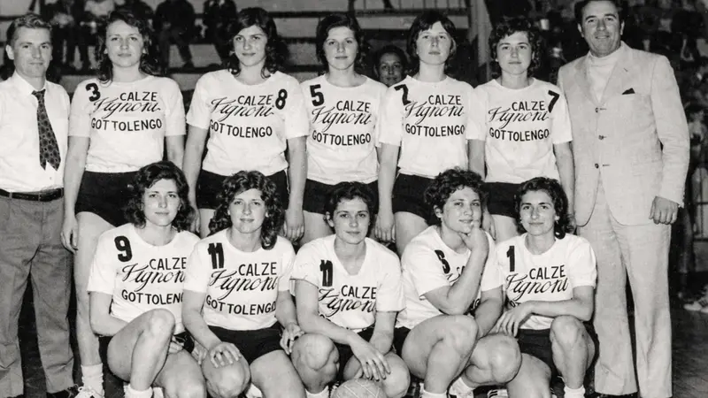 Una formazione del Gottolengo nel 1970: Nava è sulla destra - © www.giornaledibrescia.it