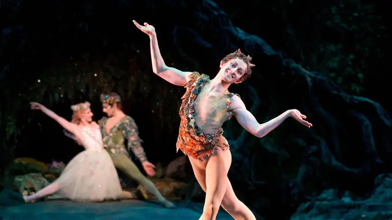 Zucchetti nel ruolo di Puck in The dream di Frederick Ashton, nel 2012 - photo courtesy Royal Opera House