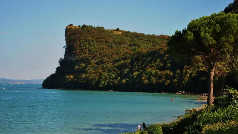 Pisenze, baia con ghiaia fine. Un paradiso incontaminato