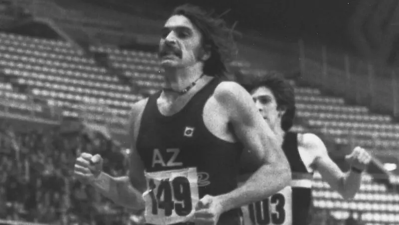 Marcello Fiasconaro impegnato in una gara indoor