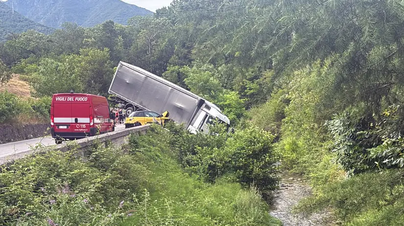 NAVE INCIDENTE STRADALE REDAZIONE PROVINCIA 07-07-2026 GABRIELE STRADA NEW EDEN GROUP