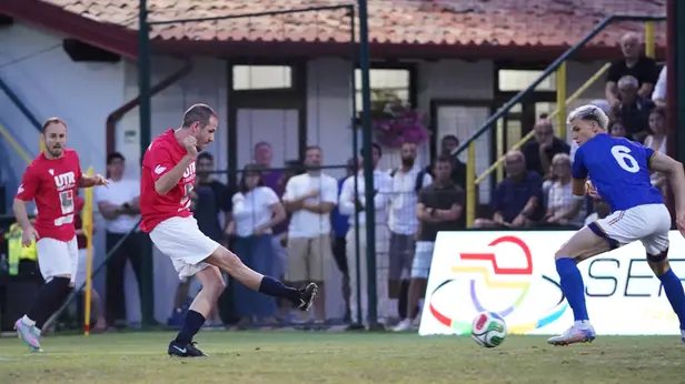 SPORT CALCIO 46¡ TORNEO NOTTURNO POLPENAZZE SEMIFINALE ANDATA SCALVENZI/COSTRUZIONI SPECIALI BRESCIANE - UTR/RISPOSTA SERRAMENTI/PRESSFINMETAL/ARICI COSTRUZIONI/GUARNIMED NELLA FOTO GOL UTR 07-07-2026 perteghella@newreporter