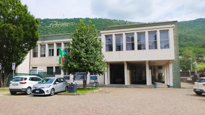 Il vecchio municipio destinato alla demolizione