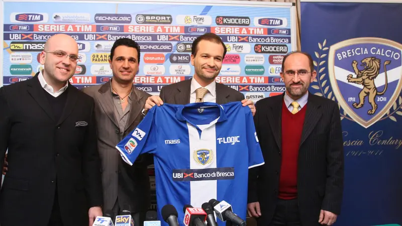 Fabio Corioni con la maglia del centenario