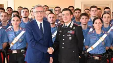 Il prefetto Andrea Polichetti e il colonnello Alberto Raucci con i nuovi carabinieri