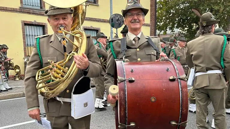 Bettoni suona anche nella banda - © www.giornaledibrescia.it