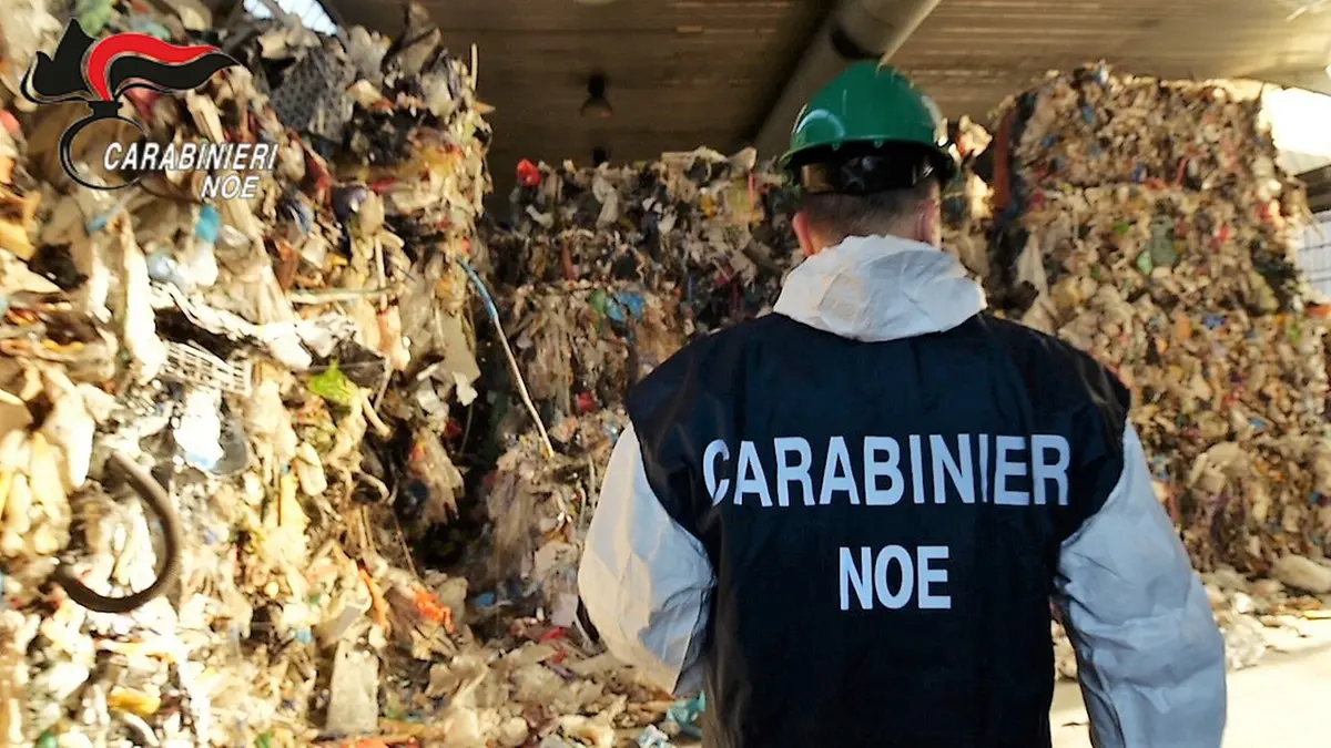 Un militare del Noe