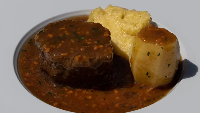 Il celebre manzo all'olio firmato Cerveni