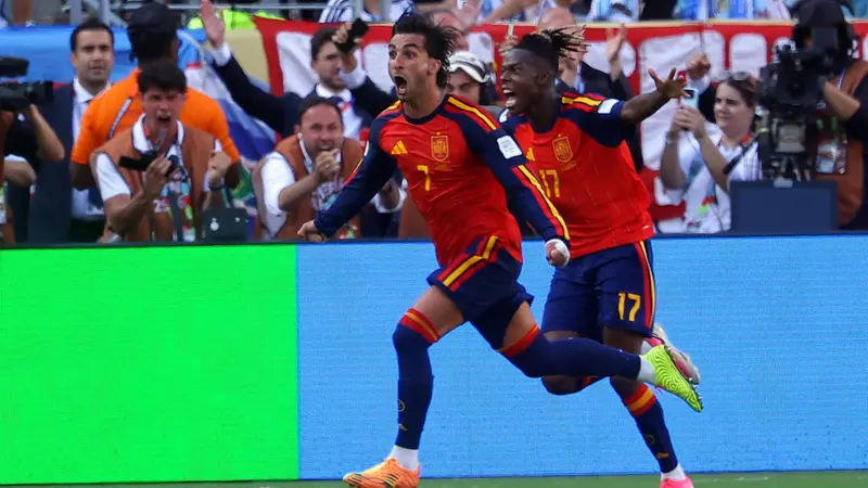 Mondiali, gli scatti di Spagna-Argentina