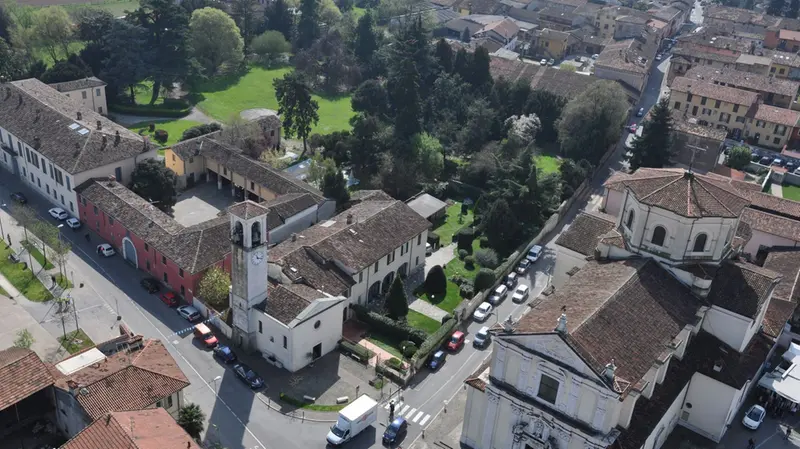 Il borgo. Una panoramica dall’alto di Castegnato
