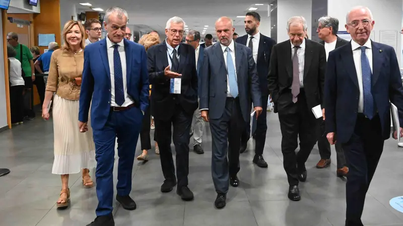 L'ingresso del ministro in Poliambulanza