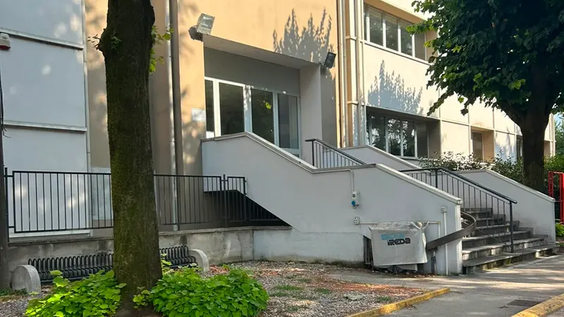 L'ingresso della scuola dell'infanzia