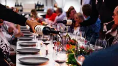 Commensali a una cena
