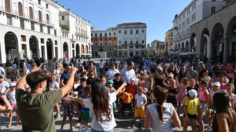 Giochi e musica per i centri ricreativi in festa