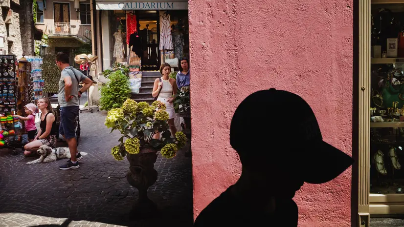 I fotografi interpretano il paese