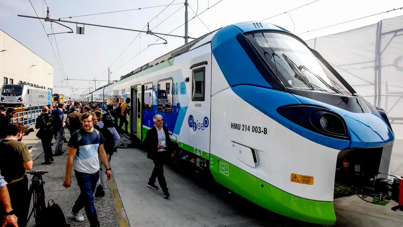 Il treno a idrogeno, contro cui Balotta punta il dito